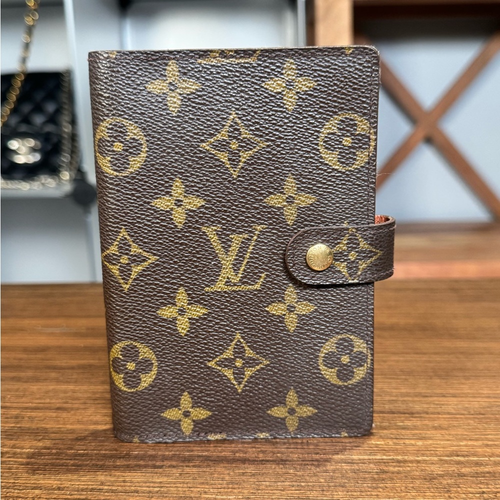 SOLD Louis Vuitton Agenda